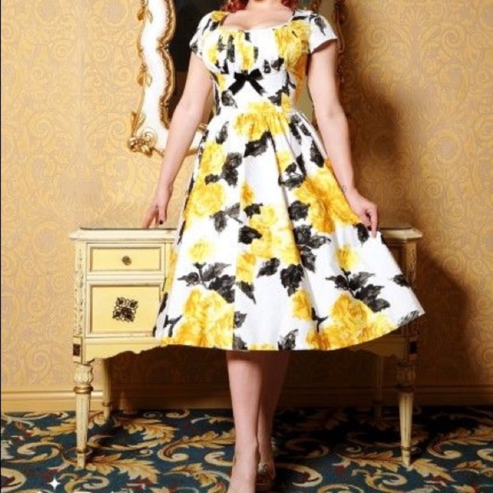 Pin up Girl Erika swing dress w/ bolero rose print